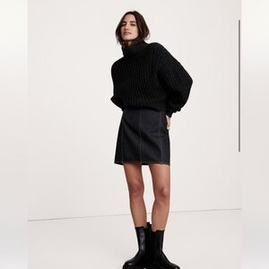 Banana Republic Black Denim Mini Skirt - Size 6